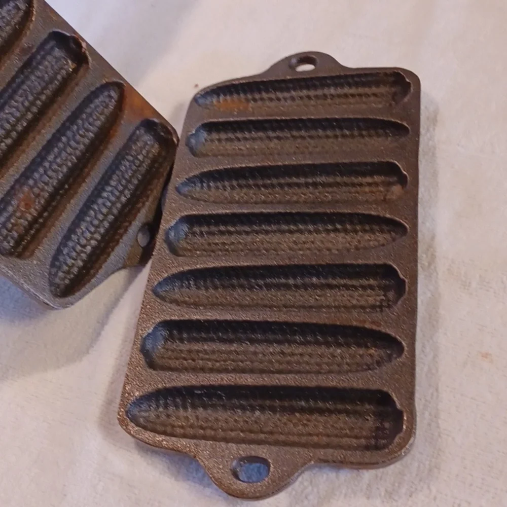 Cast iron corn bread sticks pan set of 2, vintage cast iron
